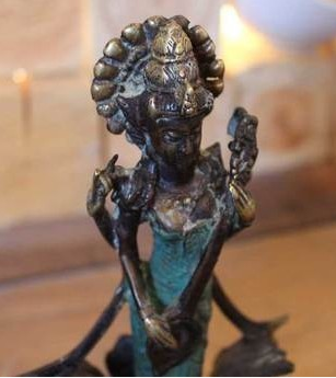 二手 西洋古董收藏品铜器、印尼巴厘岛美女神铜像
